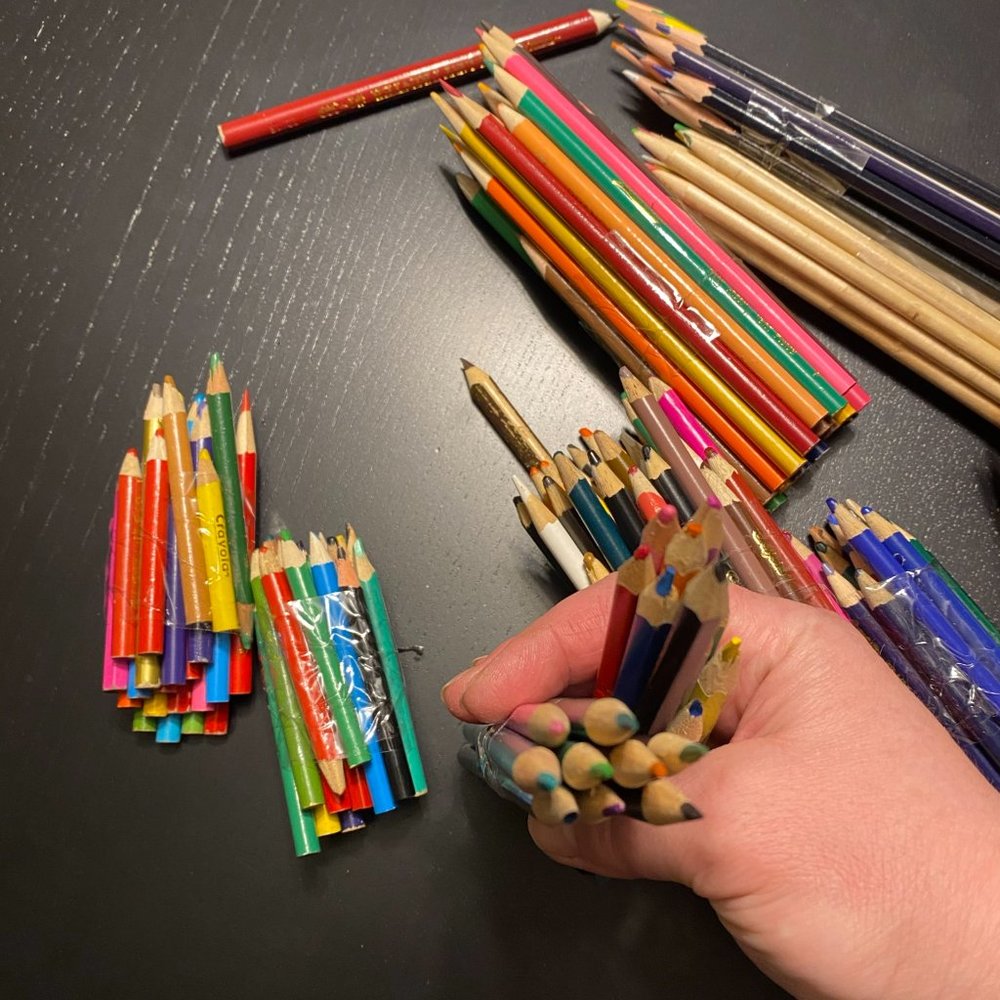 CRAYOLA, DISNEY, PRANG-multicolored pencils - Picture 7 of 11
